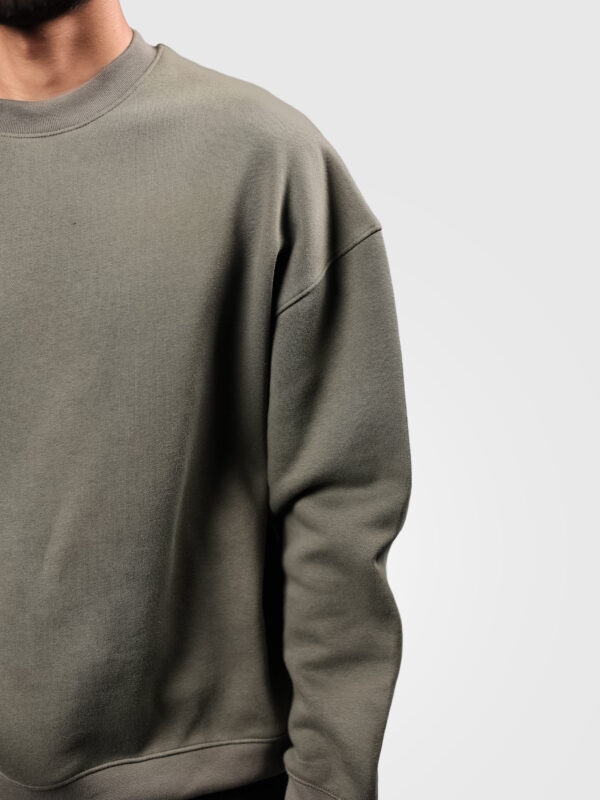 Photoshoot - ElhaanT4 Olive SweatShirt